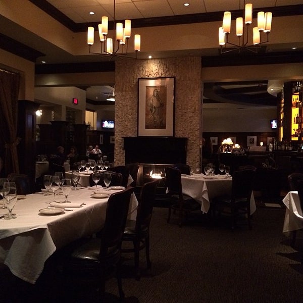 Foto tomada en III Forks Restaurant  por Bob W. el 1/29/2014