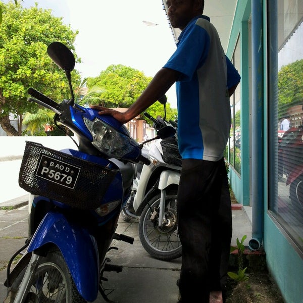 магазин o'stin. магазин остин. концепт магазина одежды. B g одежда. остин киров джем молл.