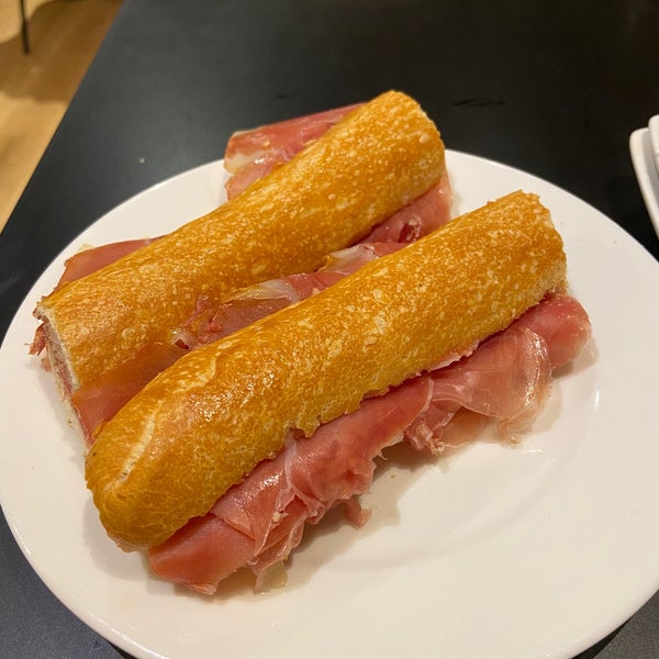 Photos at La Flauta Tapas Restaurant in Barcelona