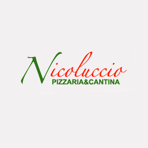 รูปภาพถ่ายที่ Pizzaria Nicoluccio โดย Pizzaria Nicoluccio เมื่อ 12/14/2013