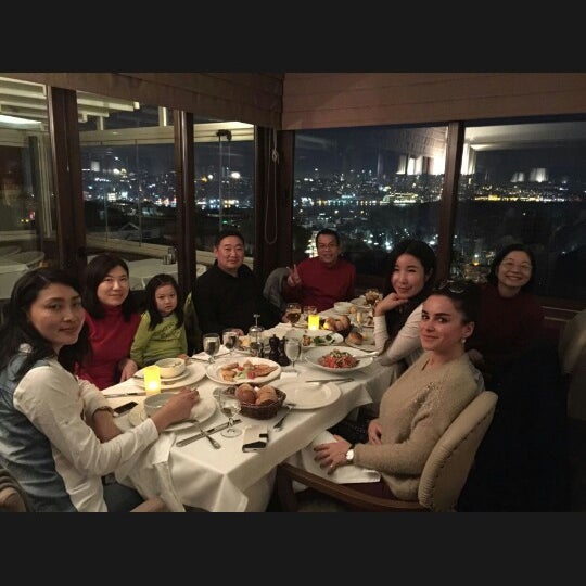 Das Foto wurde bei Panorama Restaurant von Esma am 12/24/2014 aufgenommen