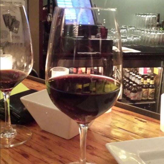 12/9/2013にJoseph A.がPoco Wine + Spiritsで撮った写真