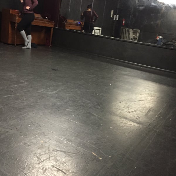 Das Foto wurde bei Players Theatre von dominic s. am 3/4/2015 aufgenommen
