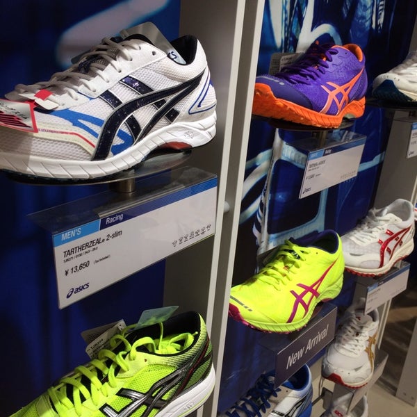 Самый Большой Магазин Asics В Москве