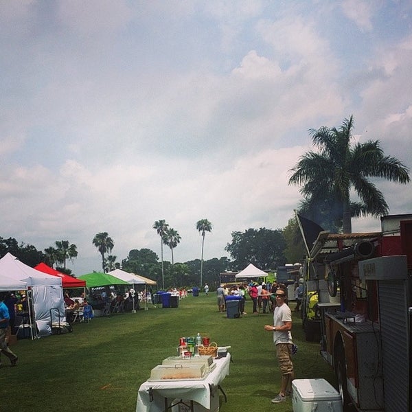 Photo taken at PGA NATIONAL by Gourmet Truck Expo on 5/10/2014