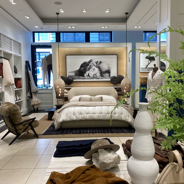 Banana Republic Rockefeller Center New York, NY