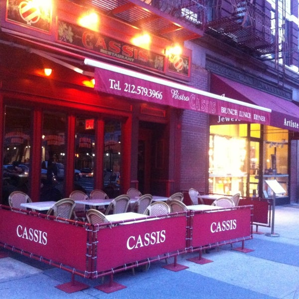 4/18/2014にJim J.がBistro Cassis Restaurantで撮った写真