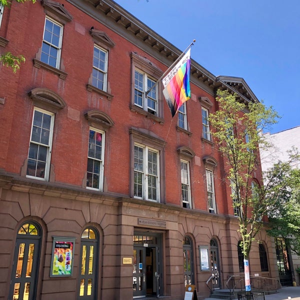 Foto tirada no(a) The Lesbian, Gay, Bisexual &amp; Transgender Community Center por Jim J. em 6/23/2019
