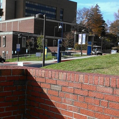 10/23/2012 tarihinde King👑💵ziyaretçi tarafından Coppin State University'de çekilen fotoğraf