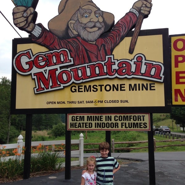 Gem Mountain Gemstone Mine Spruce Pine, NC