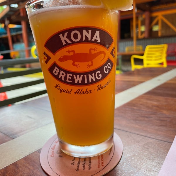 5/18/2023 tarihinde Mark K.ziyaretçi tarafından Kona Brewing Co. &amp; Brewpub'de çekilen fotoğraf