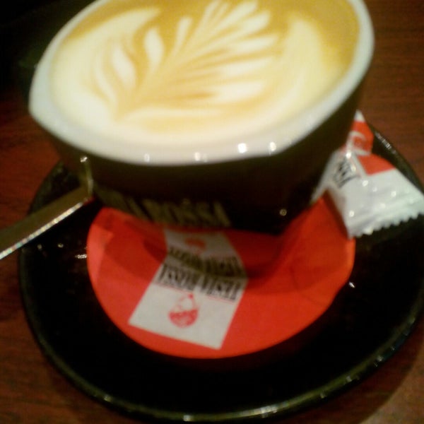 testa rossa caffebar bahnhof cafe in innsbruck