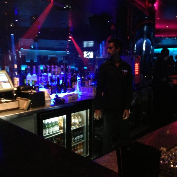 9/13/2013にBJ Y. S.がZinc Night Clubで撮った写真