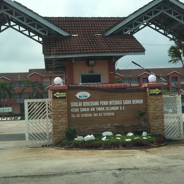 sekolah berasrama penuh integrasi