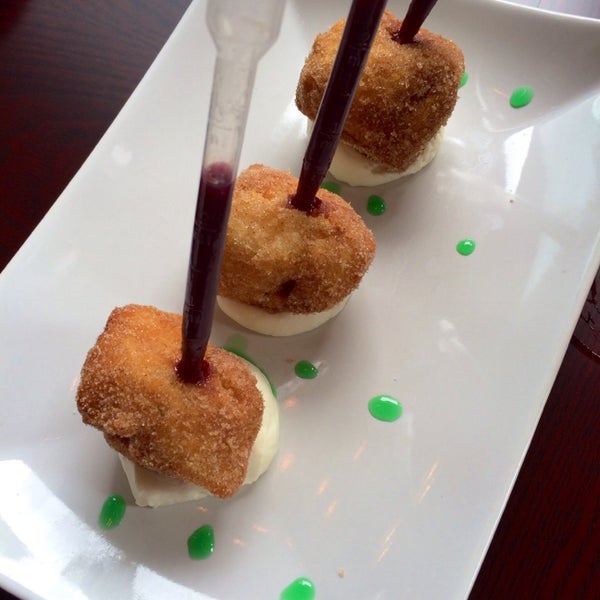Here for brunch? Try "Daisy's Pearls" - Delicious little jelly doughnuts with mascarpone. 👍