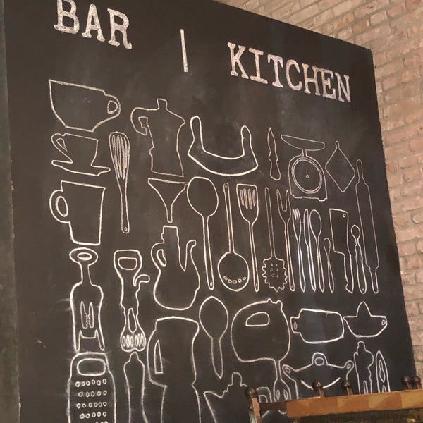 Foto tirada no(a) Bar | Kitchen por Angie em 11/19/2018