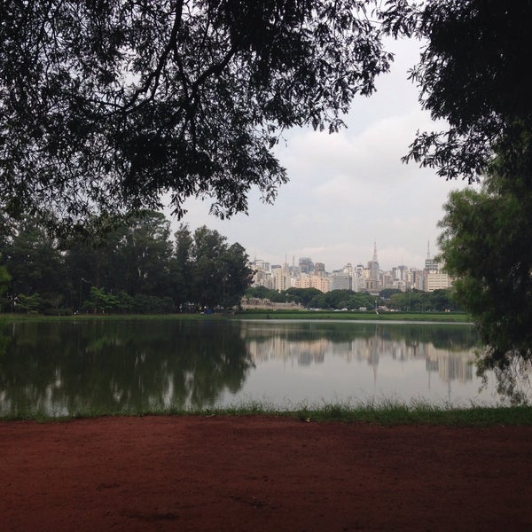 Foto tirada no(a) Parque Ibirapuera por Aline C. em 1/24/2015