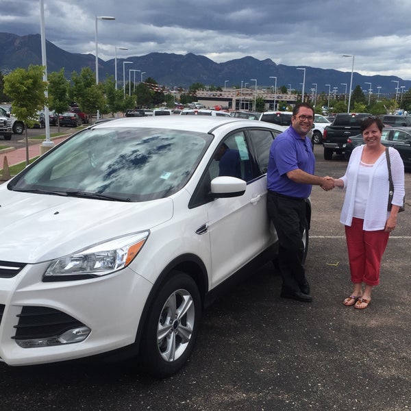 Phil Long Ford at Chapel Hills Car Dealership