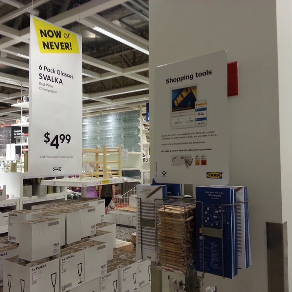 Foto diambil di IKEA Winnipeg oleh Seulki pada 8/2/2015