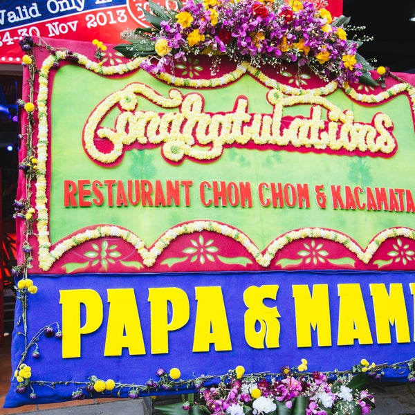 Foto scattata a Chom Chom Asian Fast Food da Chom Chom Asian Fast Food il 12/6/2013
