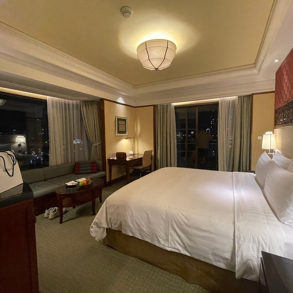 Foto scattata a Shangri-La Hotel, Bangkok da Beau T. il 10/13/2022