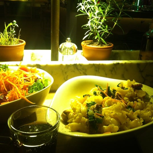 Photo taken at Vapiano by Emre C. on 11/23/2012