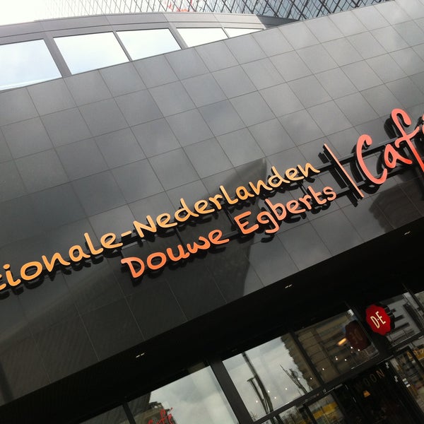 Снимок сделан в Nationale-Nederlanden Douwe Egberts Café пользователем Willem v. 5/10/2013