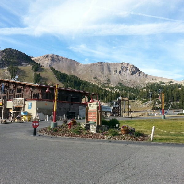 8/16/2015 tarihinde Coleen L.ziyaretçi tarafından Mammoth Mountain Inn'de çekilen fotoğraf