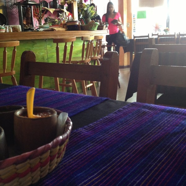 Photo prise au Totopos Restaurante Mexicano par Enrique H. le3/2/2013