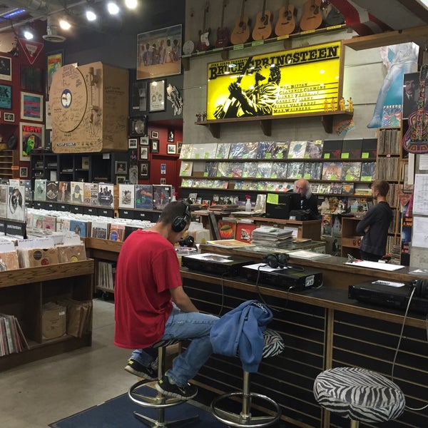 Photo taken at Twist &amp; Shout Records by Maxim K. on 8/3/2015