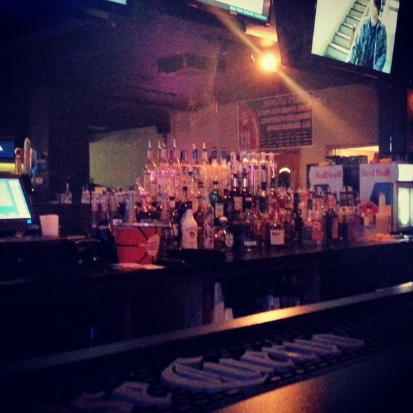 Foto tirada no(a) Stoli&#39;s Lounge por OmahaNight O. em 9/13/2014