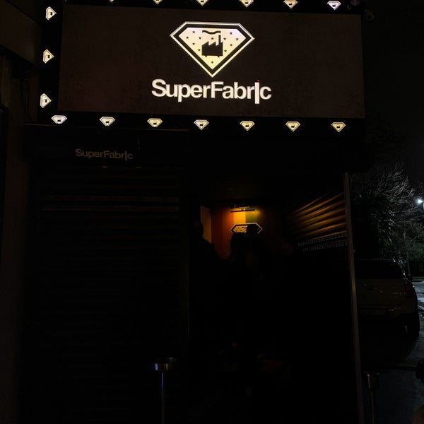 2/21/2020 tarihinde 𝓜𝓪𝓵𝓲𝓴 .ziyaretçi tarafından SuperFabric Club'de çekilen fotoğraf
