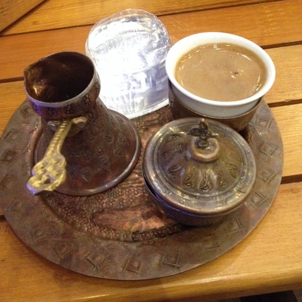 11/30/2014에 Emre O.님이 Nevizade Cafe &amp; Restaurant에서 찍은 사진
