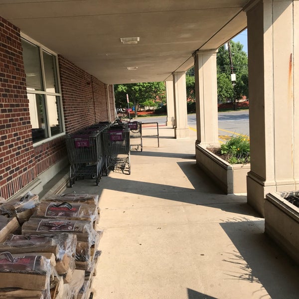 Stop & Shop Lexington Town Center 4 tips