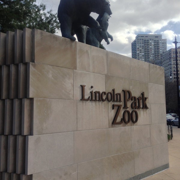 รูปภาพถ่ายที่ Lincoln Park Zoo โดย Daniel C. เมื่อ 4/20/2013