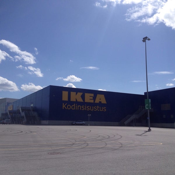 Foto tirada no(a) IKEA por Jaana R. em 5/25/2015