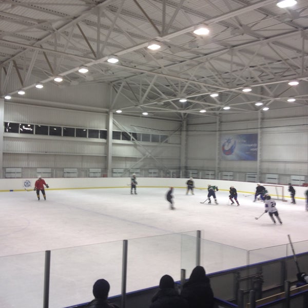 дк шахтеров кемерово каток. каток чита. каток шахтер ленинск кузнецкий. стадион шахтер ленинск-кузнецкий каток. каток шахтер кемерово.