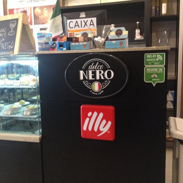 9/3/2016 tarihinde Luiz F.ziyaretçi tarafından Dolce Nero Cafés'de çekilen fotoğraf