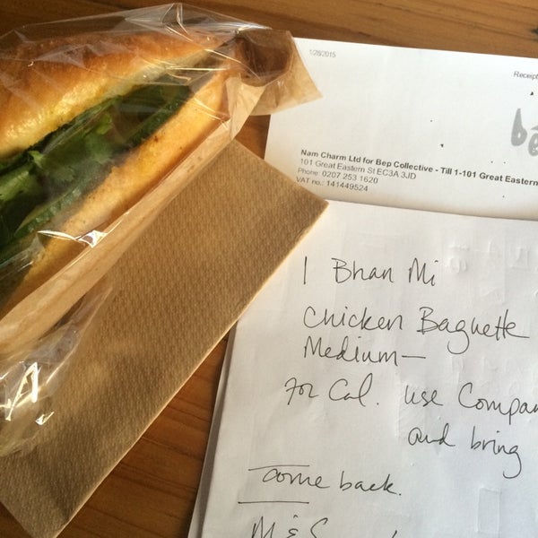 Снимок сделан в Bánh Mì 11 пользователем M T. 1/28/2015