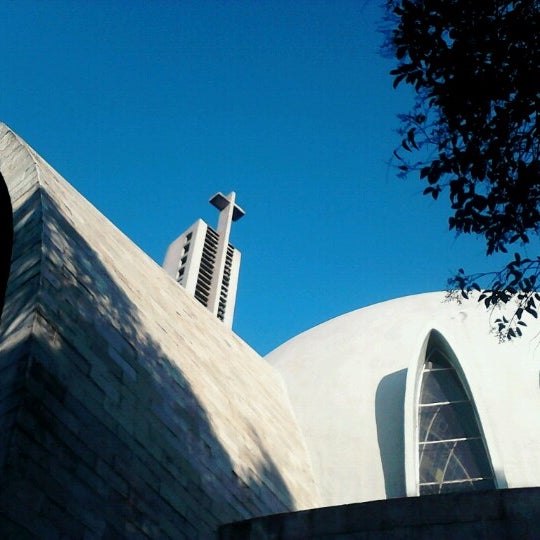 La Emperatriz de America - Church La Emperatriz de America - Church