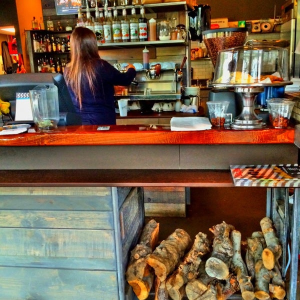 Paesan Kitchen & Bar Downtown 9 tips