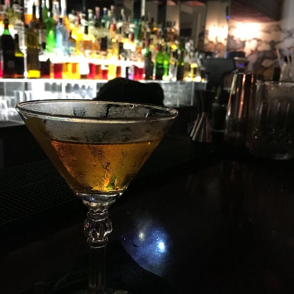7/29/2016 tarihinde Dmitry B.ziyaretçi tarafından InTouch Cocktail Bar'de çekilen fotoğraf