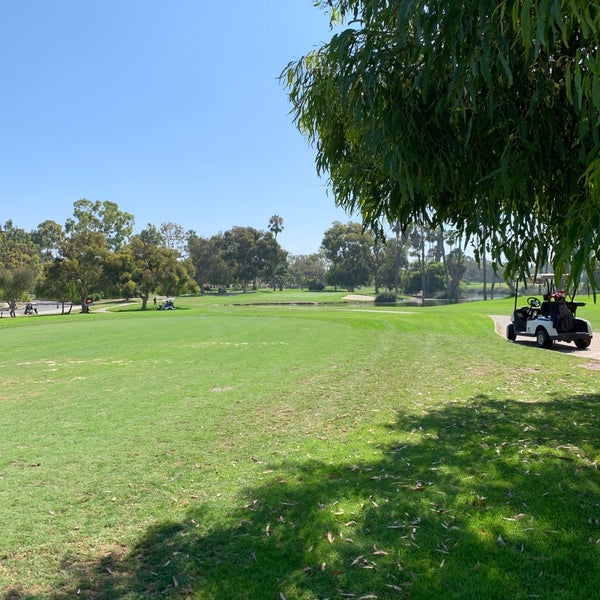 Foto tomada en Rancho San Joaquin Golf Course  por Allen C. el 8/13/2019
