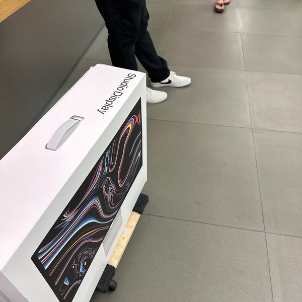 Apple south coast plaza outlet