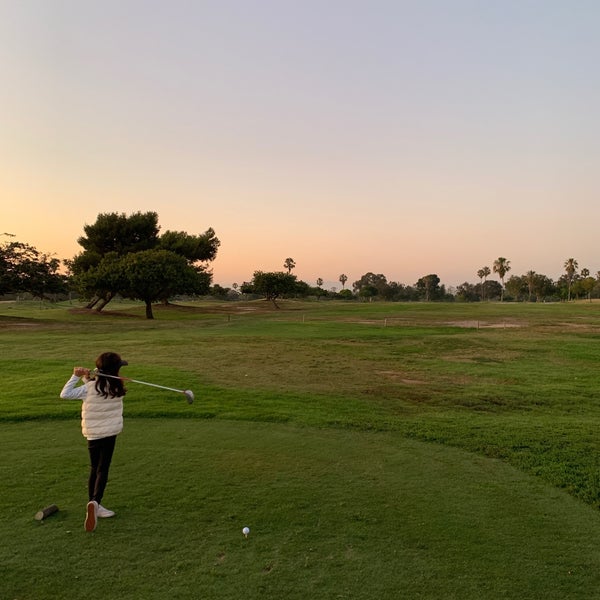 Foto diambil di Rancho San Joaquin Golf Course oleh Allen C. pada 7/11/2019