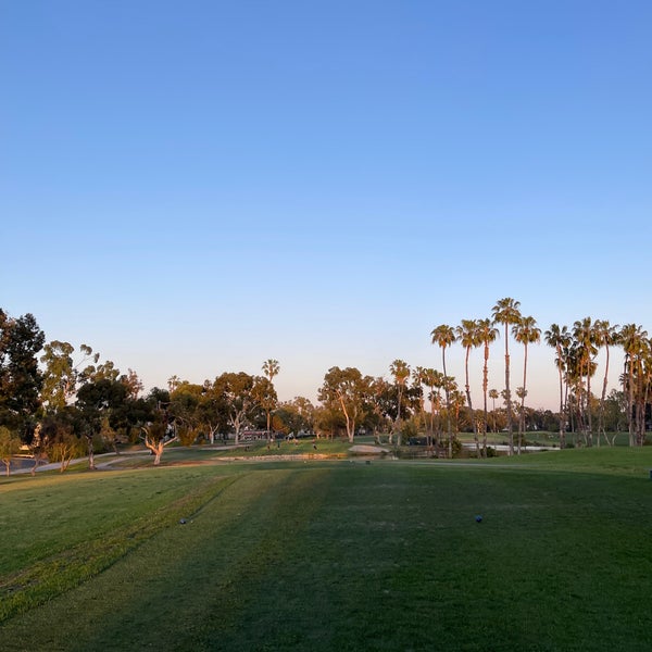Foto tomada en Rancho San Joaquin Golf Course  por Allen C. el 3/19/2022
