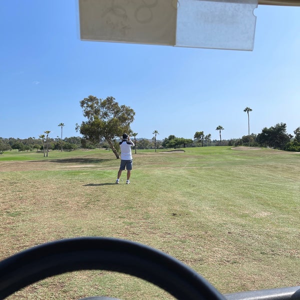 Foto tomada en Rancho San Joaquin Golf Course  por Allen C. el 8/20/2021