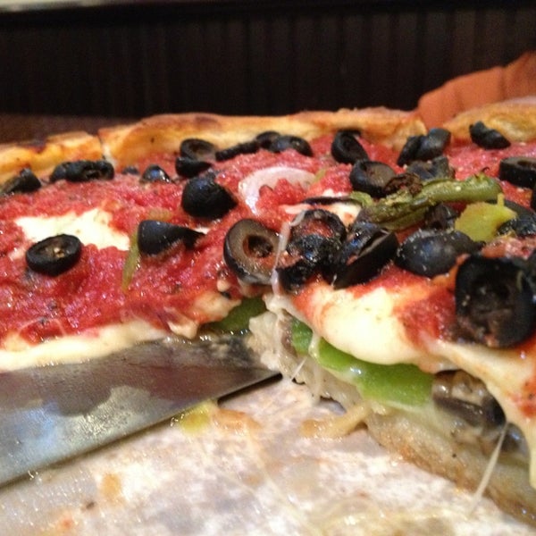 Das Foto wurde bei Patxi&#39;s Pizza von Ankit M. am 2/3/2013 aufgenommen