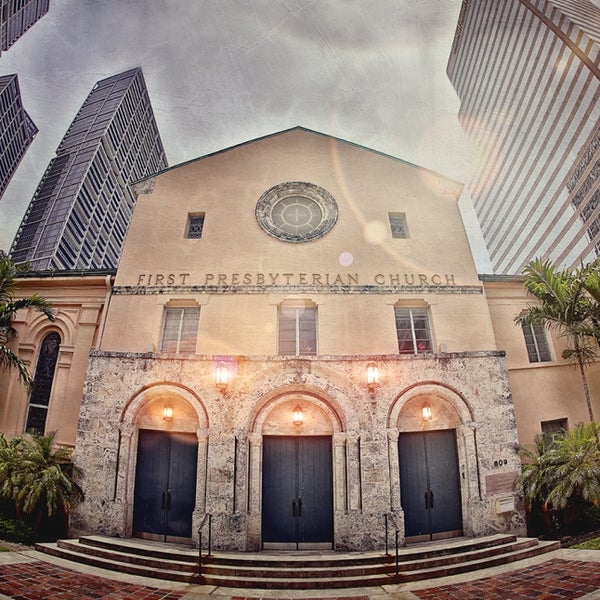 รูปภาพถ่ายที่ First Presbyterian Church of Miami โดย First Presbyterian Church of Miami เมื่อ 7/24/2014