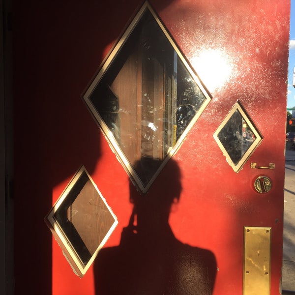 6/12/2016にCat B.がThree Diamond Doorで撮った写真